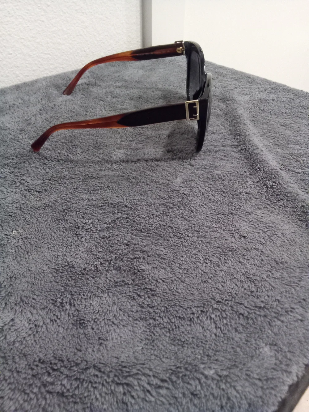 Black Cat-Eye Sunglasses with Patterned Temples
